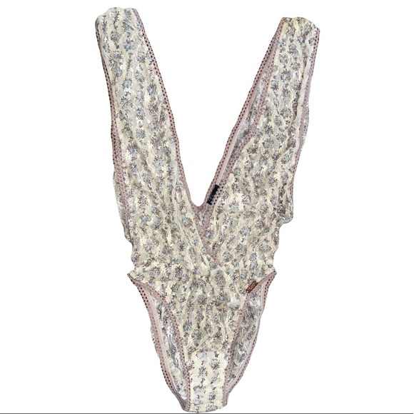 New Daydream Nation Strangers Bodysuit XS - Picture 3 of 11